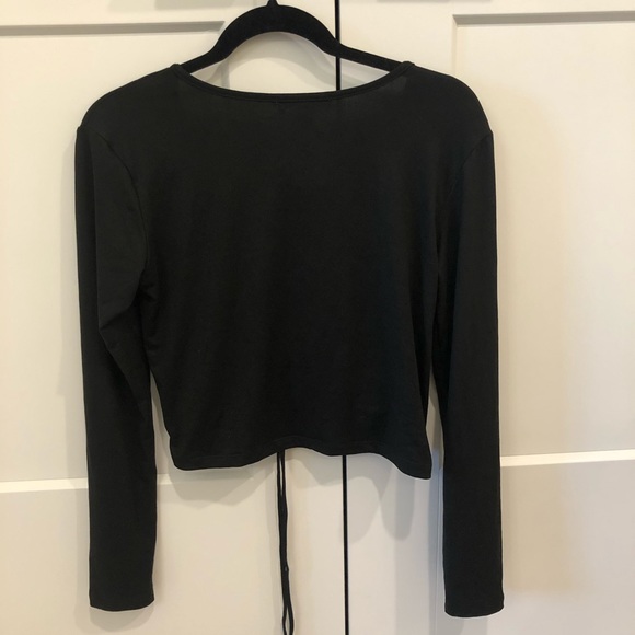NWT Black Crop Scrunch Longsleeve Size Small - Picture 2 of 2